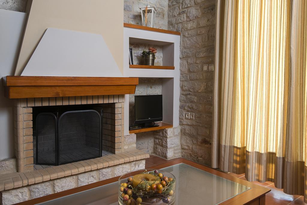 Enastron Villas Kyparissia Dış mekan fotoğraf