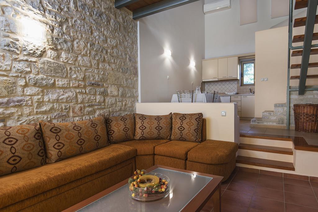 Enastron Villas Kyparissia Dış mekan fotoğraf