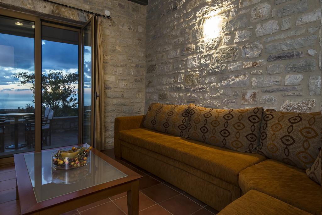 Enastron Villas Kyparissia Dış mekan fotoğraf