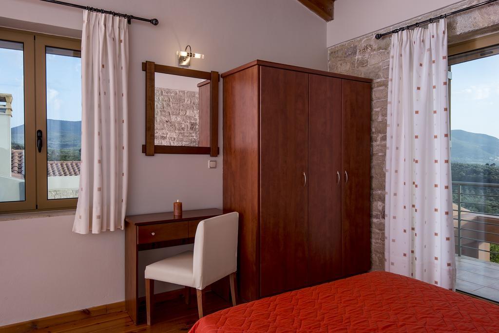 Enastron Villas Kyparissia Dış mekan fotoğraf