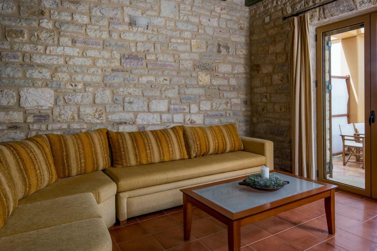 Enastron Villas Kyparissia Dış mekan fotoğraf