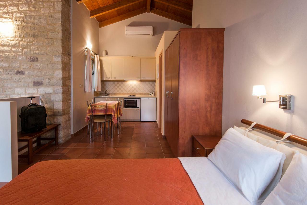 Enastron Villas Kyparissia Dış mekan fotoğraf