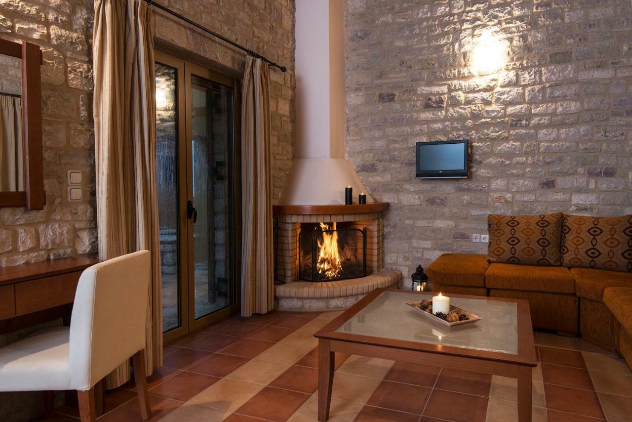 Enastron Villas Kyparissia Dış mekan fotoğraf