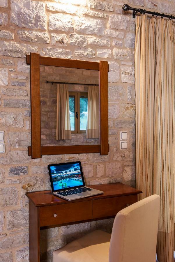Enastron Villas Kyparissia Dış mekan fotoğraf