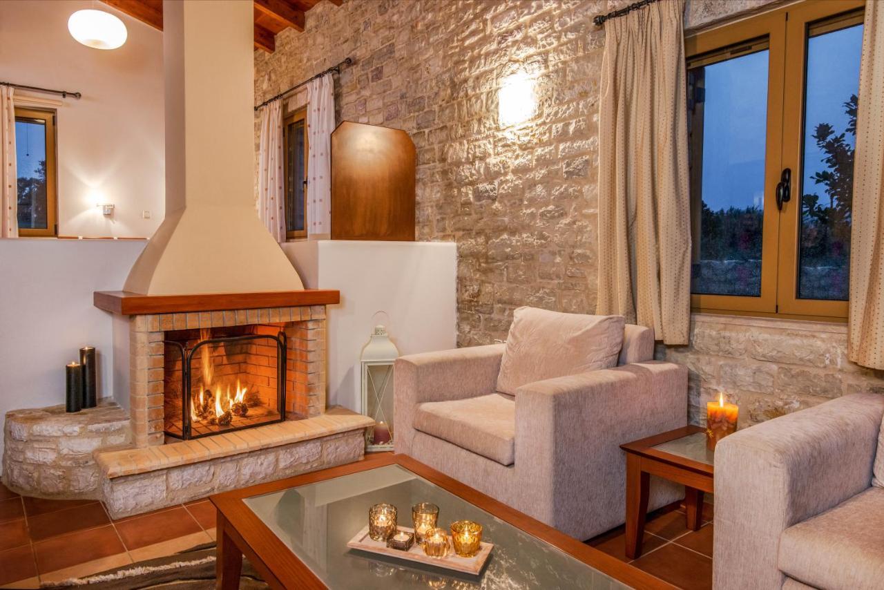 Enastron Villas Kyparissia Dış mekan fotoğraf